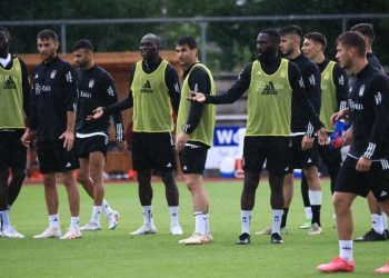 Beşiktaş’ta Umut Meraş ve Onur Bulut ekibe döndü