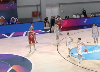 Bu türlü protesto görülmedi! Türk ve Polonya genç grupları son 5 dakika maçı bıraktı