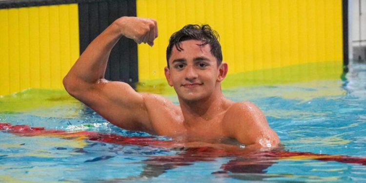 Buyruk Batur Albayrak’tan altın madalya