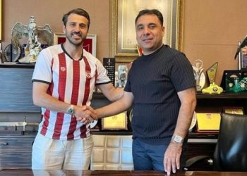Caner Osmanpaşa 1 yıl daha Sivasspor’da