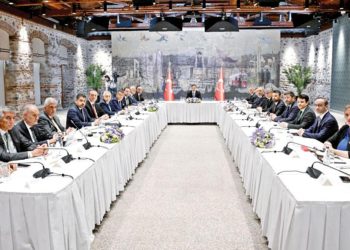 Cevdet Yılmaz iş dünyasıyla buluştu: OVP’de öncelik yapısal reform