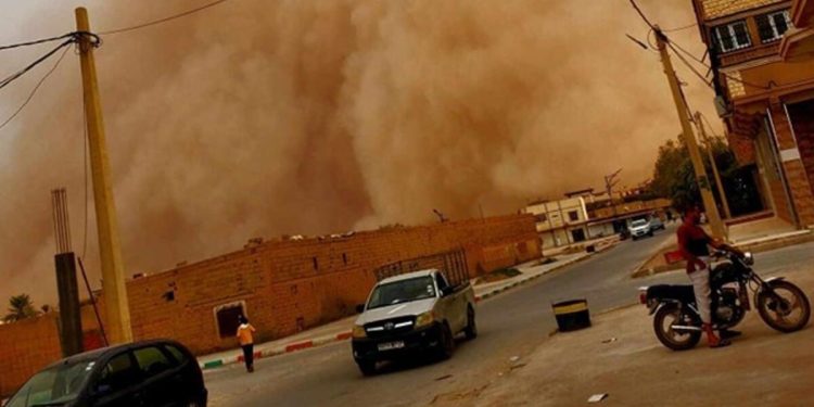 Cezayir’de şiddetli kum fırtınası