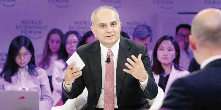 Çin’de Türkiye için yatırım daveti yaptı