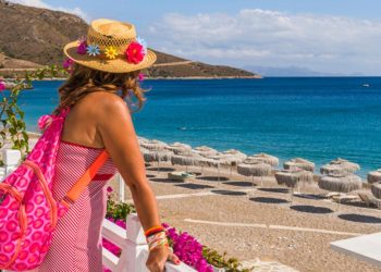 Dengiz: 6 ayda 350 bin yabancı turist geldi