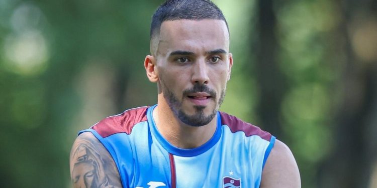Dimitrios Kourbelis, Trabzonspor ile birinci idmanına çıktı