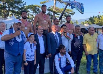 Domaniç Yağlı Pehlivan Güreşleri’nde başpehlivan Nedim Gürel oldu