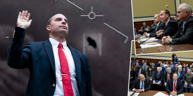 Dünya bu sözlerle çalkalanıyor… ABD Kongresi’nde UFO itirafı! Emekli asker bilinmeyen programı açıkladı
