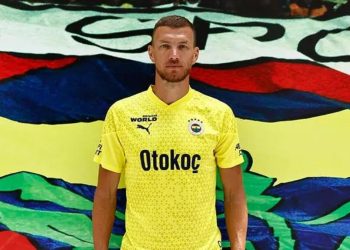 Edin Dzeko: Fenerbahçe ile 2 yıl evvel de görüşmüştüm