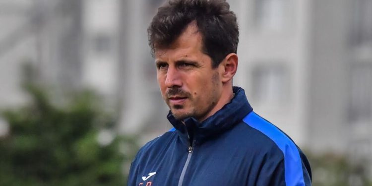 Emre Belözoğlu’ndan radikal karar! Başakşehir, 7 antrenör ile yollarını ayırdı…