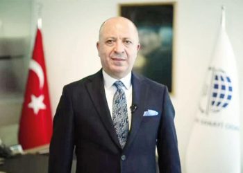 Endüstrici bayan emekçi eğitimine yük verdi