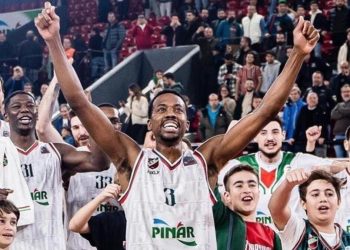 Erick McCollum, Pınar Karşıyaka’da emekli olmak istiyor