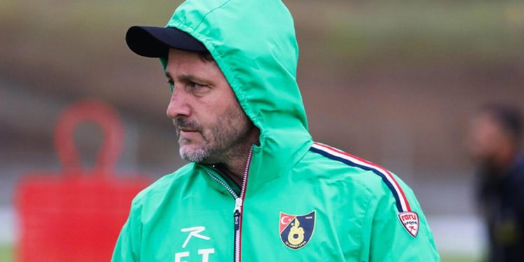 Fatih Tekke: Güçlü bir takım yapmak için gayret sarf ediyoruz