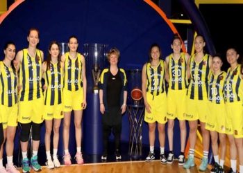 Fenerbahçe Bayan Basketbolda yaprak dökümü