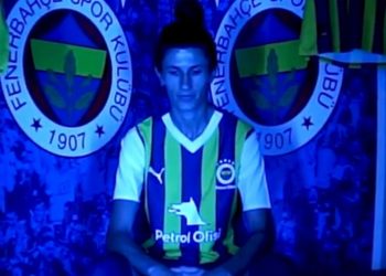 Fenerbahçe, Galatasaray’ın golcüsünü transfer etti