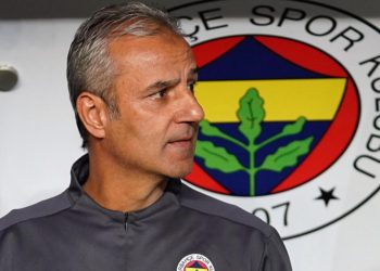 Fenerbahçe Teknik Yöneticisi İsmail Kartal listeyi hazırlıyor! Tam 11 oyuncu yol ayrımında