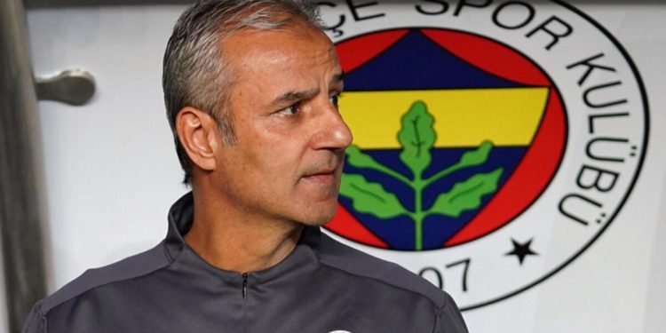 Fenerbahçe Teknik Yöneticisi İsmail Kartal listeyi hazırlıyor! Tam 11 oyuncu yol ayrımında