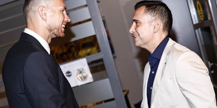 Fenerbahçe, yeni sportif yöneticisi resmen açıkladı