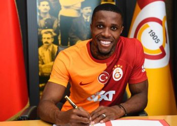 Fenerbahçe’de Ali Koç’tan Wilfried Zaha açıklaması: ‘Biz masadan kalktık, sayılar yanlış’