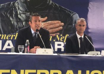 Fenerbahçe’de İsmail Kartal’ın imza merasiminde Ali Koç’tan Arda Güler açıklaması: “Fenerbahçe’de kalmak istemiyor”