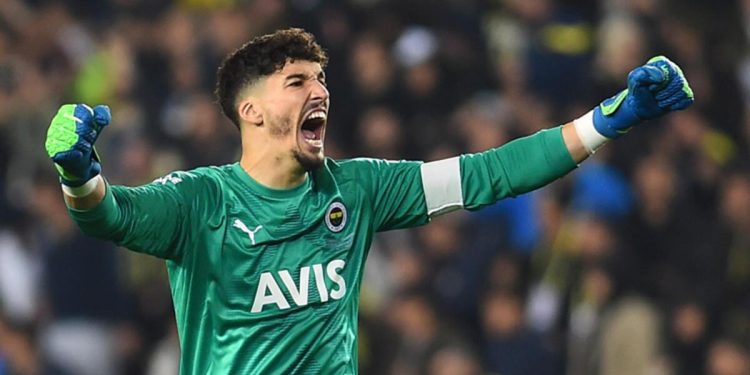 Fenerbahçe’de yeni kaleci transferi ihtimali! Altay Bayındır…