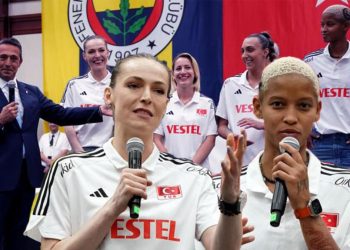 Fenerbahçe’nin ulusal voleybolcuları, Divan Heyeti Toplantısı’nda alkışlandı! Eda Fazilet, Melissa Vargas, Gizem Örge…