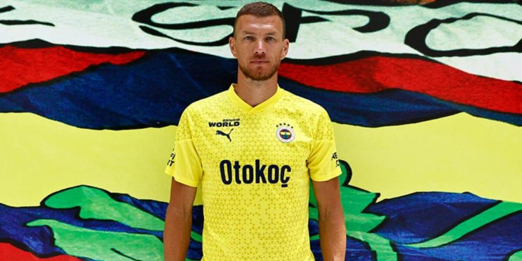 Fenerbahçe’nin yeni transferi Edin Dzeko: ‘Kendimi konutumda üzere hissediyorum’