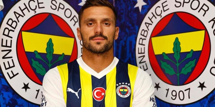 Fenerbahçe’nin yıldızı Dusan Tadic’ten flaş açıklamalar! Beşiktaş ve transfer süreci, Orkun Kökçü ile tartışması, zelzele için takılan kaptanlık bandı konusu…
