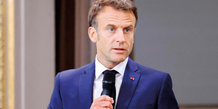 Fransız polisine telekulak yetkisi: Şüphelileri izleyebilecekler