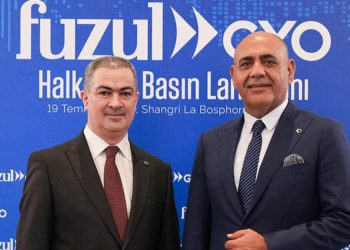 Fuzul GYO halka açılıyor