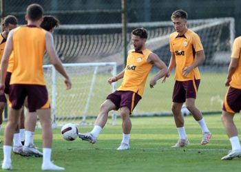 Galatasaray, Zalgiris Vilnius maçının kamp takımını açıkladı! Bakambu…