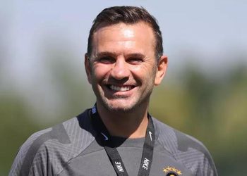 Galatasaray’da Okan Buruk’tan transfer açıklaması: En az 3 oyuncu daha alınacak | Mauro Icardi, Boey, Nelsson…