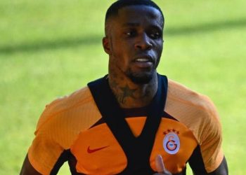 Galatasaray’da Zaha ve Bakambu birinci antrenmanlarına çıktı
