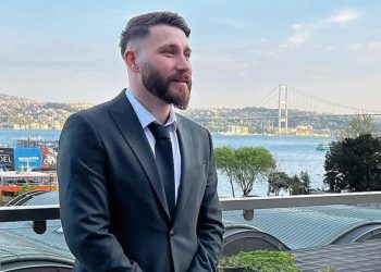 Göztepe, Tunay Torun’la temasta