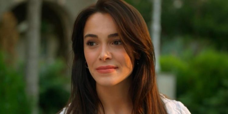 Hafsanur Sancaktutan: Yeni kuşak değişime açık ve toplumsal kodlara, ezberlere meydan okuyor