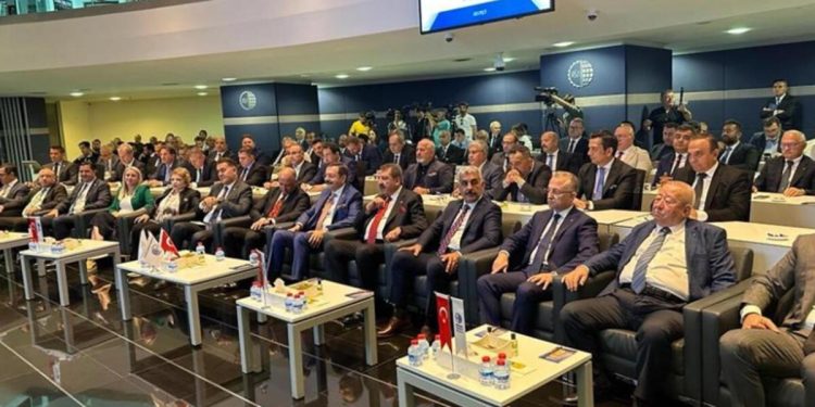 Hisarcıklıoğlu: 60 yıllık yerli ve ulusal araba hayalimizi da hayata geçirdik