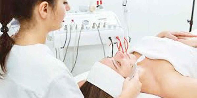 Hizmet ihracatında amaç 120 milyar dolar