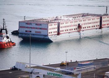 İngiltere’de mültecilere ‘yüzen hapishane’