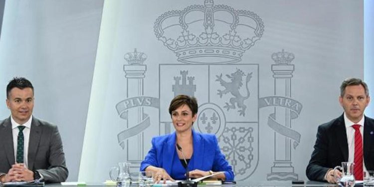 İspanya hükümeti ilan etti: Covid-19 salgını sona erdi