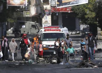 İsrail ordusu Cenin’de hastaneye göz yaşartıcı gaz attı