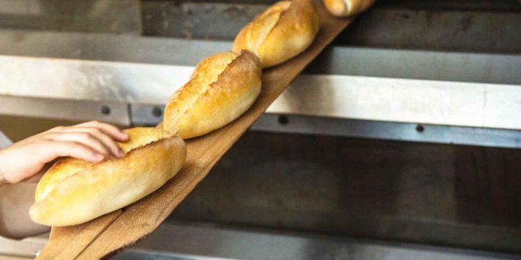 İzmir’de ekmeğin fiyatı 7 TL oldu