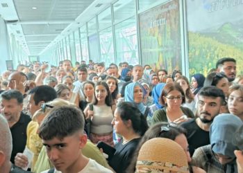 Kayıt harcı arttı, gümrüklerde ağırlaşma başladı