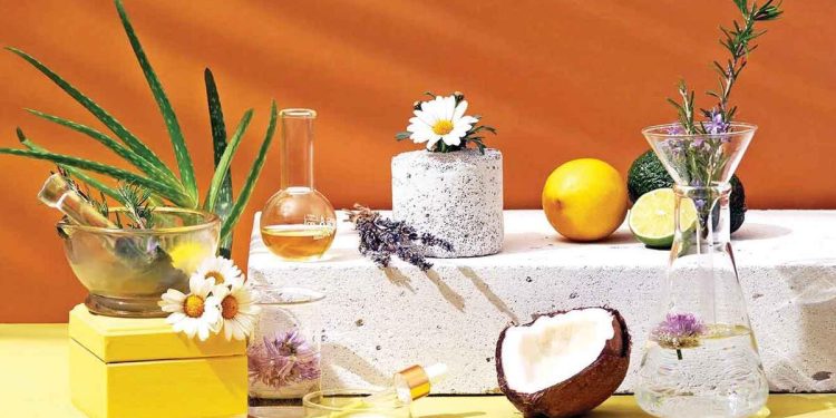 Kimyacılar bir ortaya geldi ferdî bakım markası kurdu… Gelin görümceden ‘doğal’ teşebbüs