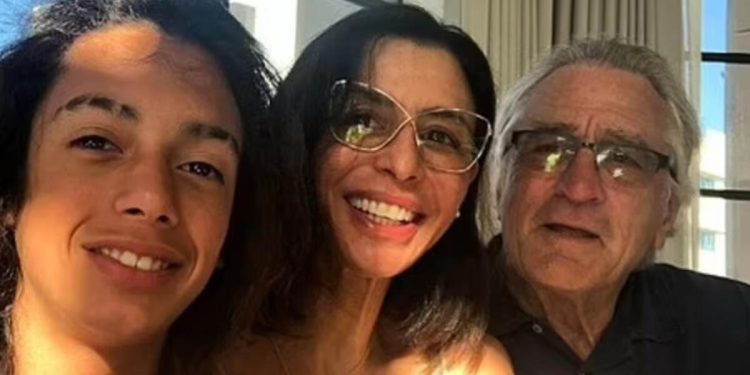 Kısa müddet evvel yedinci kere baba olmuştu… Büyük bir acıyla sarsıldı: Mevt torununu gencecik yaşta elinden aldı