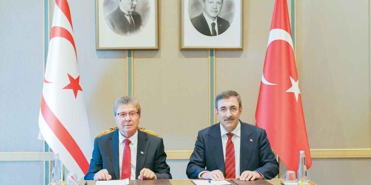 KKTC’ye sualtından elektrikte birinci imza atıldı