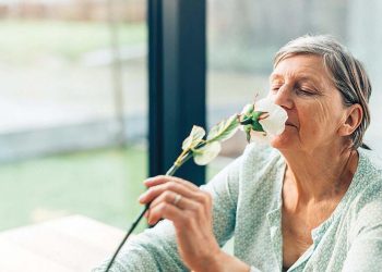 Koku kaybı AlzheImer belirtisi
