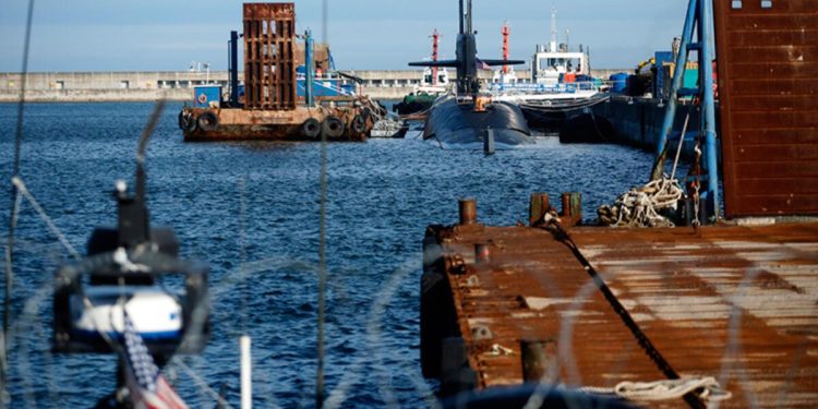 Kriz çıkaran nükleer denizaltı Güney Kore’den ayrıldı