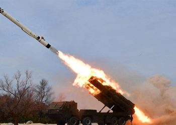 Kuzey Kore arka arda 2 balistik füze fırlattı