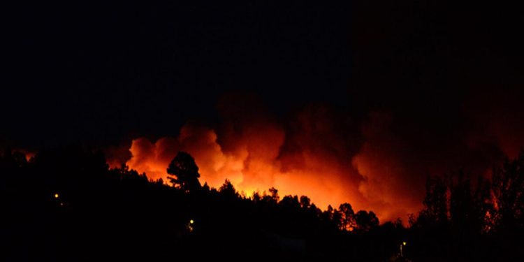 La Palma Adası’nda binlerce hektar küle döndü: 4 bin 255 kişi tahliye edildi