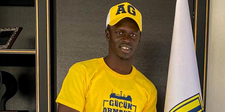 Lamine Diack, Ligue 1’e transfer oluyor! Fenerbahçe’ye hisse verilecek mi?