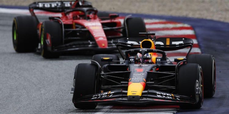 Max Verstappen’den bir galibiyet daha!